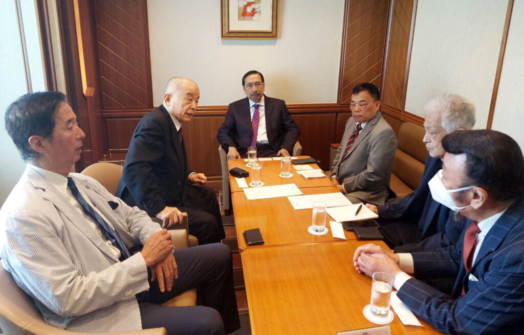 Exploring Opportunities: Dr. Aguiluz's Meeting with Japanese Businessmen